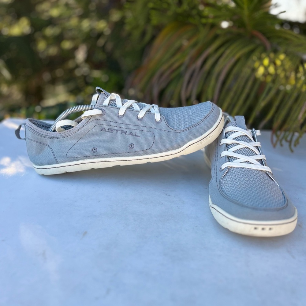 Astral Shoes Mens Size: 11